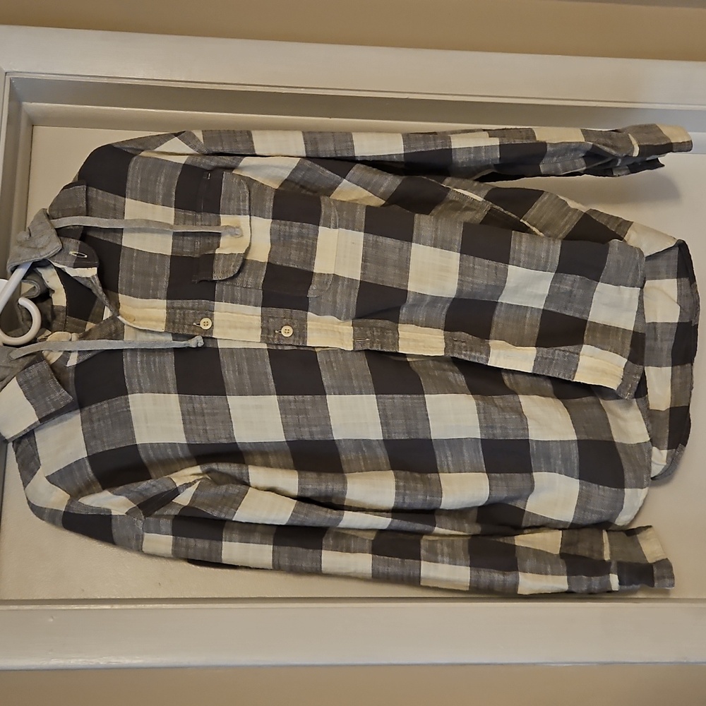 Mens American Eagle button up flannel with hood.